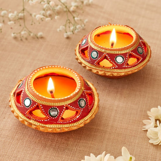The Importance of Lighting Diyas and Tea Lights in Indian Homes