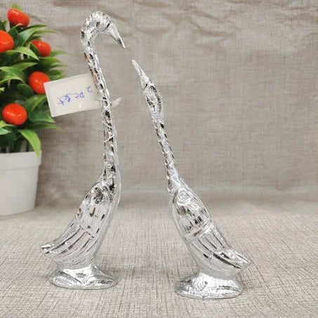 Kissing Swan Pair/Duck Showpiece – Elegant White Metal Pair for Wedding and Home Decor